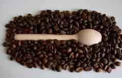 芳香咖啡豆子木勺子生产美味的咖啡烤咖啡豆子磨