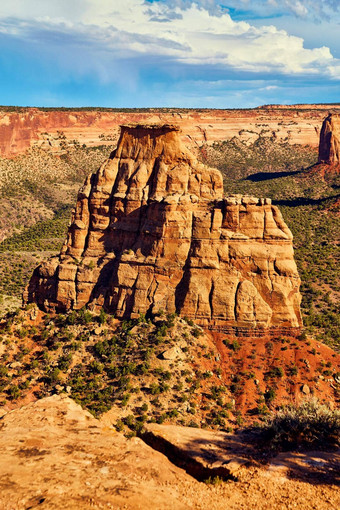 <strong>大方</strong>尖塔红色的岩石沙漠峡谷