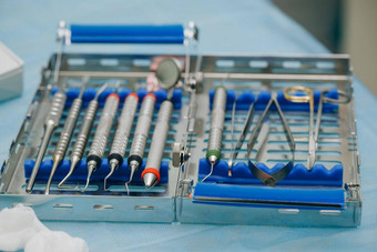 牙医整形外科医师工具牙科植入外科手术集外科手术工具包仪器牙科移植学
