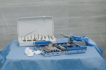 外科手术工具包仪器牙科移植学牙科植入外科手术集牙医整形外科医师工具