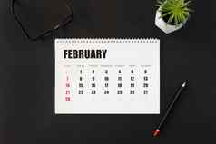 前视图2月月规划师日历高质量照片