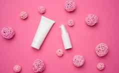 瓶空白色塑料管化妆品粉红色的背景包装奶油过来这里血清广告产品促销活动模拟