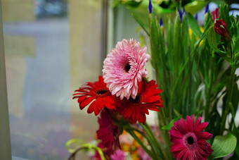 花束花计数器新鲜的美丽的花花店商店