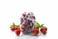 冻新鲜的草莓真空袋