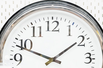 概念上的图像轮时钟的最后期限时间管理时间压力治愈年龄年度报告前面视图