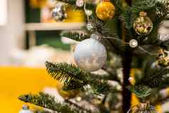 圣诞节树装饰引发饰品快乐一年银球照亮加兰手电筒一年装饰物分支冬天假期