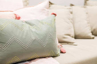 选择色彩斑斓的垫子沙发装饰枕头床上用品时尚的枕头复制空间经典风格垫子床上柔和的语气颜色