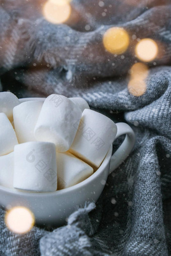 白色棉花糖白色杯毛衣背景热冬天可可巧克力喝圣诞节灯舒适的假期大气芳香疗法冷冬天季节