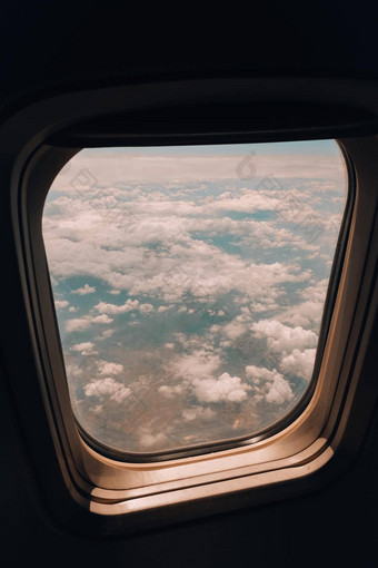 飞机飞行视图窗口飞机飞机飞机旅行空气飞机窗口视图云令人惊异的金毛茸茸的云移动温柔的