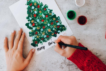 油漆手指快乐圣诞节树<strong>一步一步</strong>快乐<strong>一</strong>年圣诞节树装饰Diy使问候卡手工制作的工艺品假期孩子们