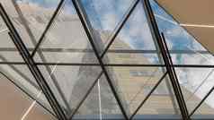 乌克兰基辅9月结构玻璃外观摘要背景玻璃天花板元素现代建筑视图蓝色的天空玻璃窗口分离晶格元素