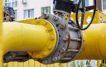 黄色的气体管利用石油管道配件石油气体行业石油气体处理植物管道配件工业安全阀