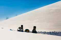 滑雪板滑雪谷歌铺设雪自由滑雪坡
