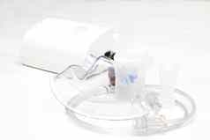 喷雾器配件光背景复制空间吸入器面具医学吸入压缩机类型