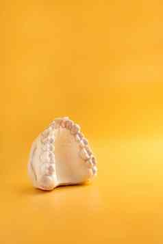 inivisalign牙套对准器美丽的微笑白色牙齿看不见的隐适美塑料牙科牙齿括号
