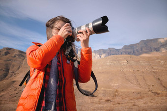 高加索人女人景观摄影<strong>师大</strong>镜头专业相机需要图片山背景史诗岩石