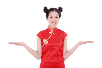 女人穿红色的<strong>旗袍</strong>开放手棕榈概念快乐中国人一年孤立的白色背景