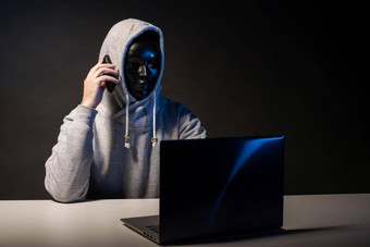匿名黑客面具程序员移动PC会说话的电话黑客系统黑暗