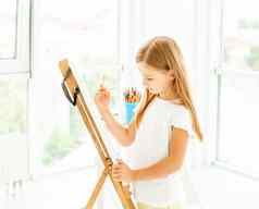 孩子女孩绘画图片画架