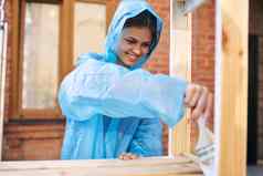 女人画家保护服装木配件改造
