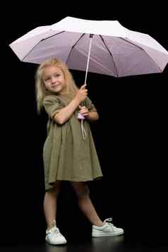 女孩伞保护坏天气