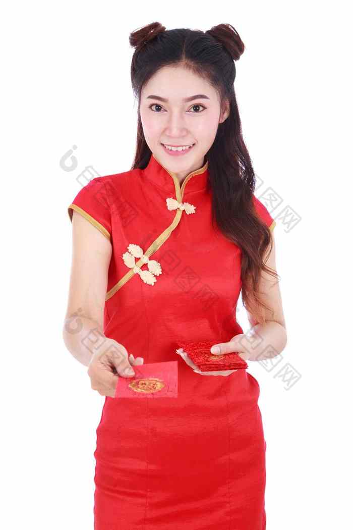 女人穿旗袍旗袍给红色的信封概念快乐中国人-包图企业站