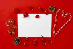 红色的圣诞节装饰物空白页面模拟问候卡