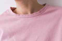 温暖的粉红色的工具包睡觉软棉花t恤舒适的衣服健康的睡眠睡衣概念