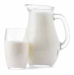 玻璃Jar杯新鲜的牛奶孤立的