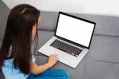 小学前教育孩子移动PC屏幕空白