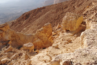 风景优美的橙色岩石沙漠峡谷小火山口<strong>马赫特</strong>什儿子说内盖夫沙漠以色列