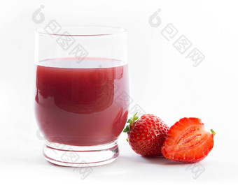 孤立的草莓汁