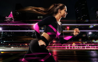 健身体育运动动机强大的运动女人短跑运动员运行晚上城市女孩模型穿运动服装装跑步者概念