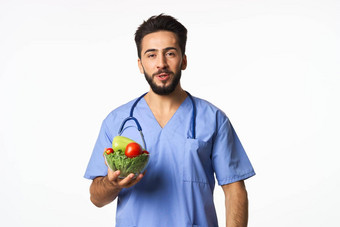 医生<strong>营养学家</strong>蔬菜健康的食物卡路里孤立的背景