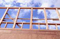 新构造木框架房子片段