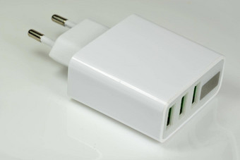 倍Usb<strong>充电器</strong>特写镜头