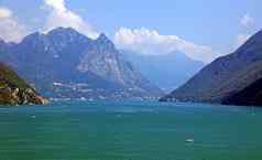 瑞士湖阿尔卑斯山脉风景如画的欧洲