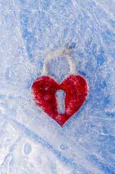 爱象征红色的心冬天冰