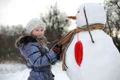 女孩雪人