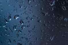 雨滴蓝色的回来地面玻璃