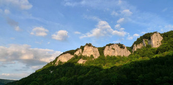 多瑙河谷岩石