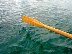 桨划船