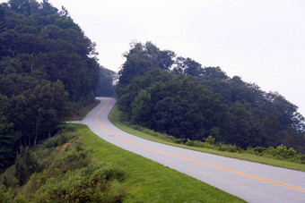 山道路