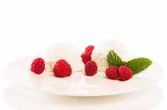 树莓香草冰奶油板