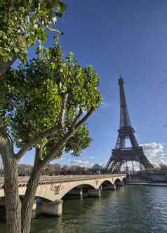 巴黎埃菲尔铁塔塔冬天之旅埃菲尔铁塔