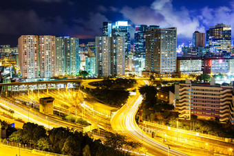 在<strong>香港香港</strong>城市景观交通小道