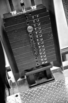 健身房锻炼设备重量选择器