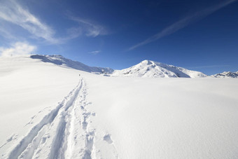 冬天冒险阿尔卑斯山脉