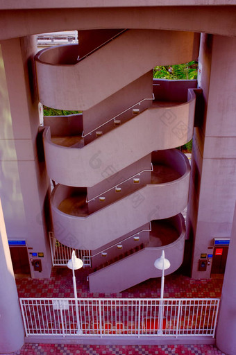 楼梯公寓