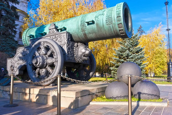 巨大的俄罗斯大炮